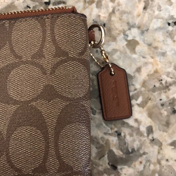 Coach Beige Wallet - Picture 3 of 6